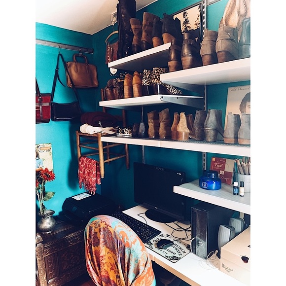 Like this Listing to Bookmark My Closet! - Picture 8 of 8